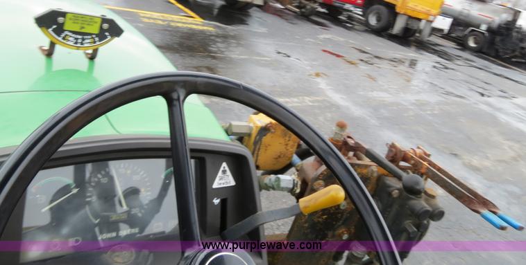 image for item F4339 1998 John Deere 5210 tractor