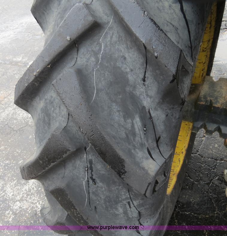 image for item F4339 1998 John Deere 5210 tractor