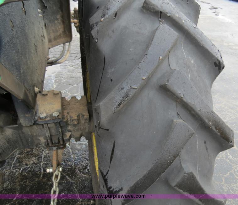 image for item F4339 1998 John Deere 5210 tractor