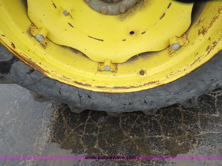 image for item F4339 1998 John Deere 5210 tractor