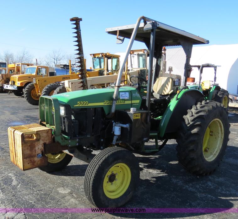 image for item F4340 2002 John Deere 5320 tractor