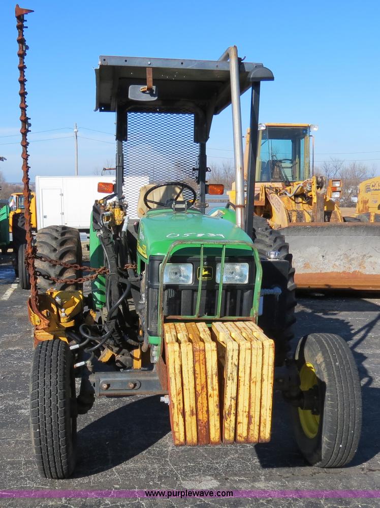 image for item F4340 2002 John Deere 5320 tractor