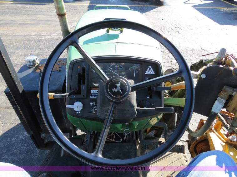 image for item F4340 2002 John Deere 5320 tractor