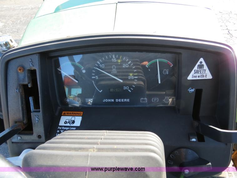 image for item F4340 2002 John Deere 5320 tractor