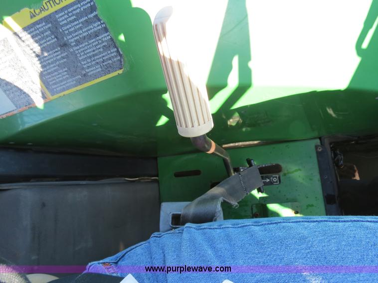 image for item F4340 2002 John Deere 5320 tractor