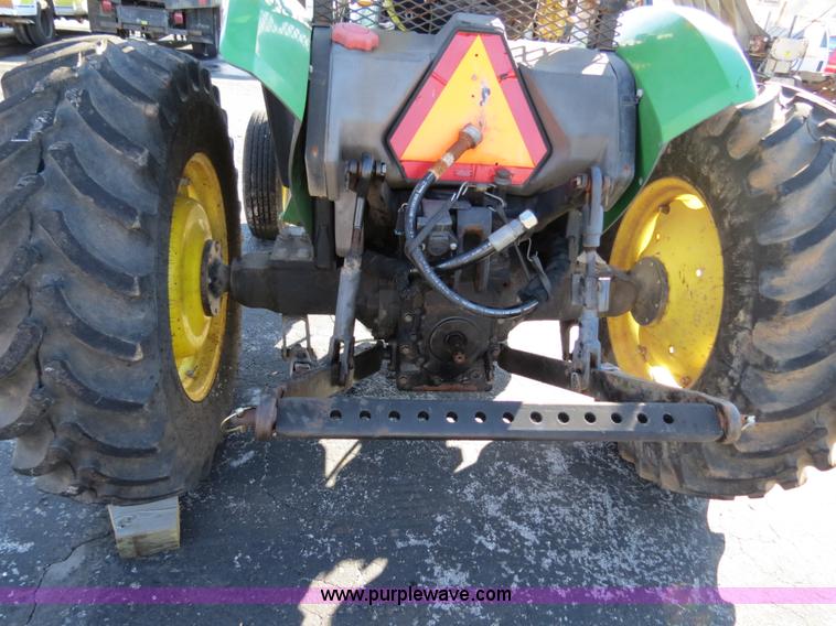 image for item F4340 2002 John Deere 5320 tractor