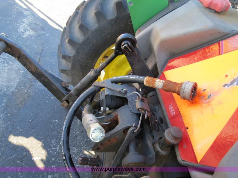 image for item F4340 2002 John Deere 5320 tractor