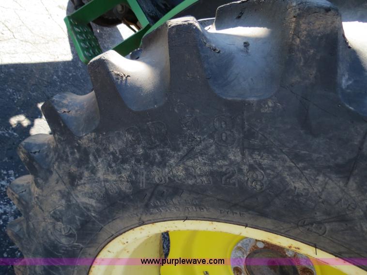 image for item F4340 2002 John Deere 5320 tractor