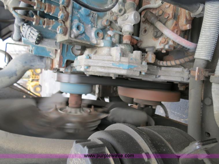 image for item F4341 1995 International 4900 Crew Cab dump truck