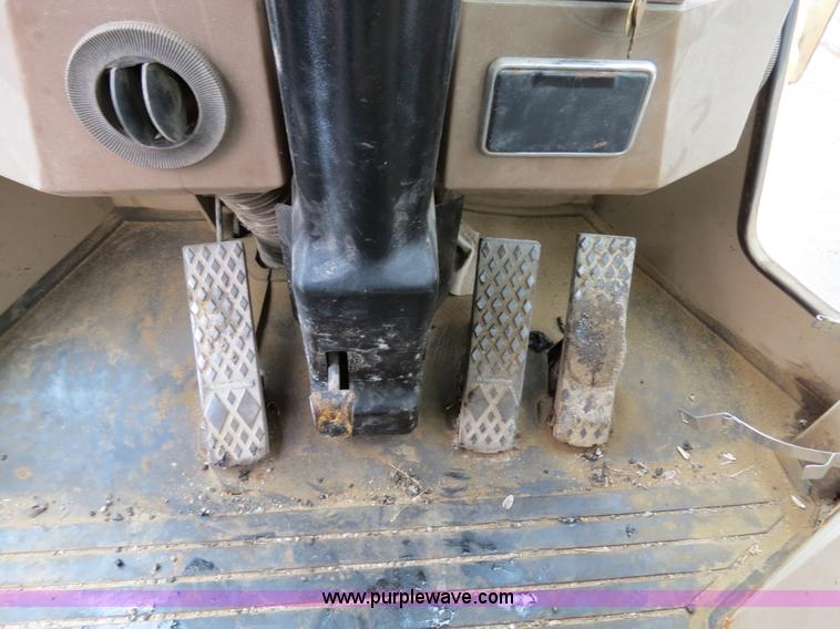 image for item F4342 1995 John Deere 544G wheel loader