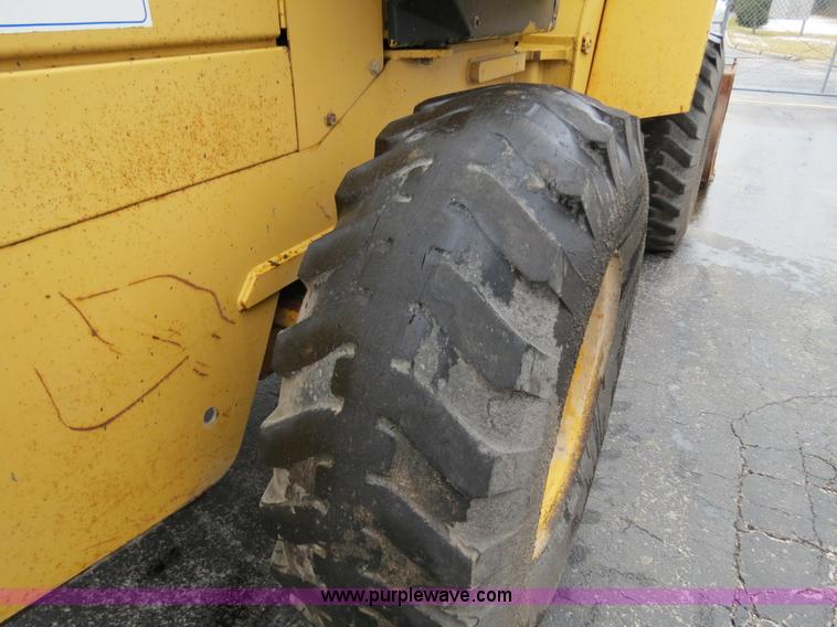 image for item F4342 1995 John Deere 544G wheel loader