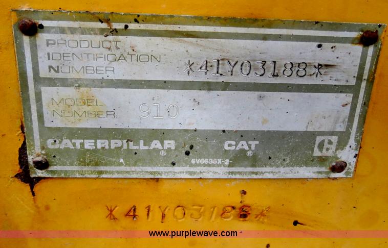 image for item F4343 1990 Caterpillar 910 wheel loader