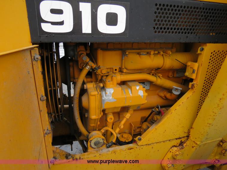 image for item F4343 1990 Caterpillar 910 wheel loader