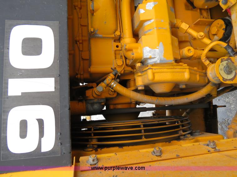 image for item F4343 1990 Caterpillar 910 wheel loader