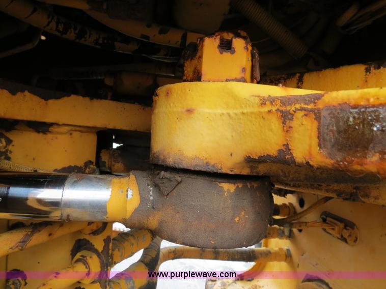 image for item F4343 1990 Caterpillar 910 wheel loader