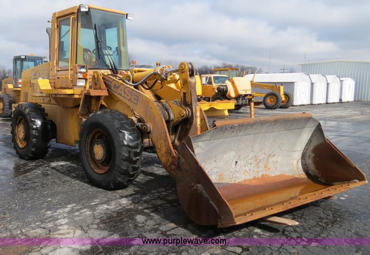 image for item F4344 1994 Case 621B wheel loader