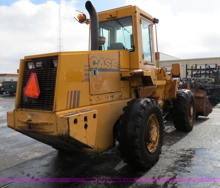 image for item F4344 1994 Case 621B wheel loader