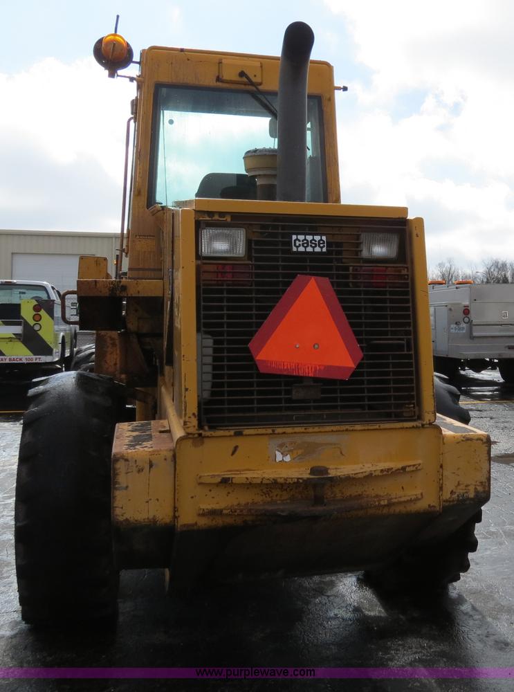 image for item F4344 1994 Case 621B wheel loader