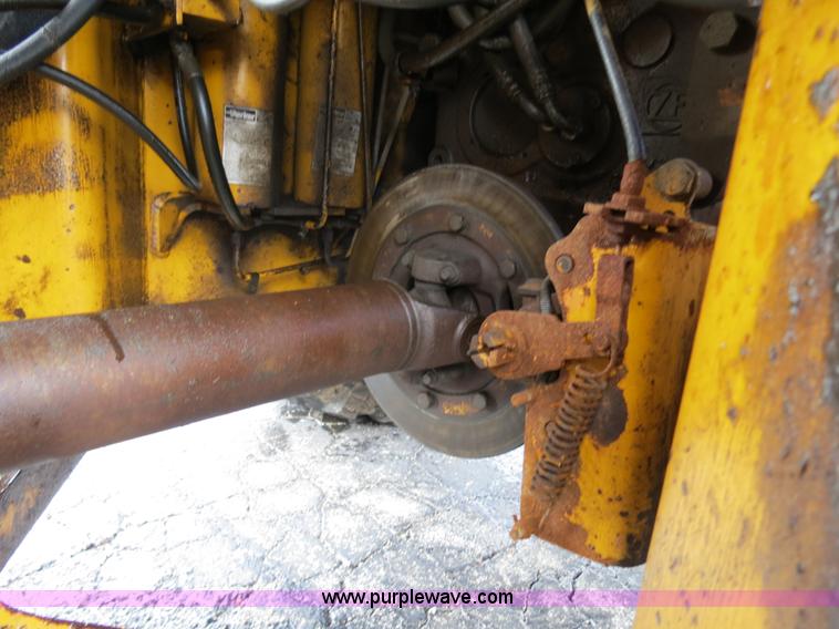 image for item F4344 1994 Case 621B wheel loader