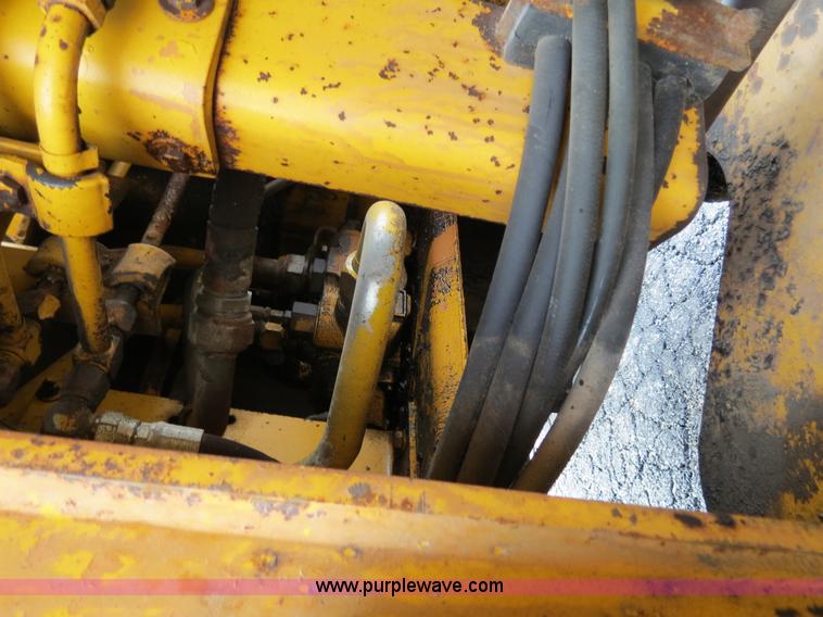 image for item F4344 1994 Case 621B wheel loader