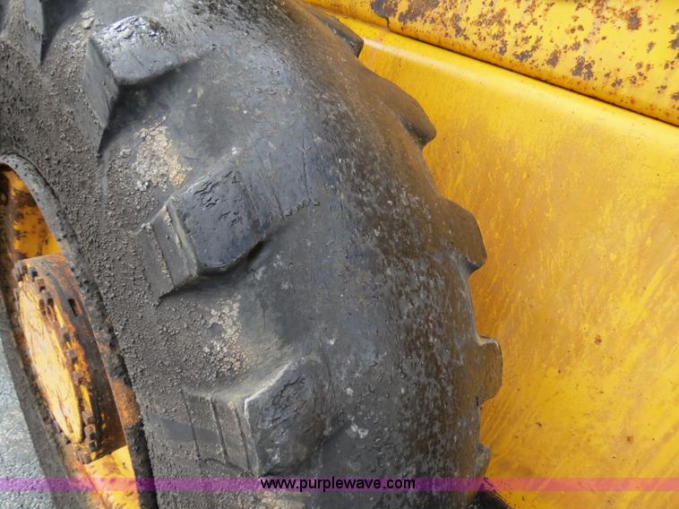 image for item F4344 1994 Case 621B wheel loader