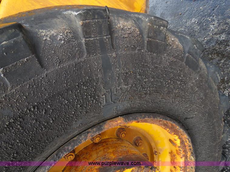 image for item F4344 1994 Case 621B wheel loader