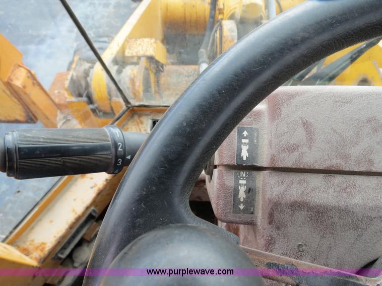 image for item F4344 1994 Case 621B wheel loader