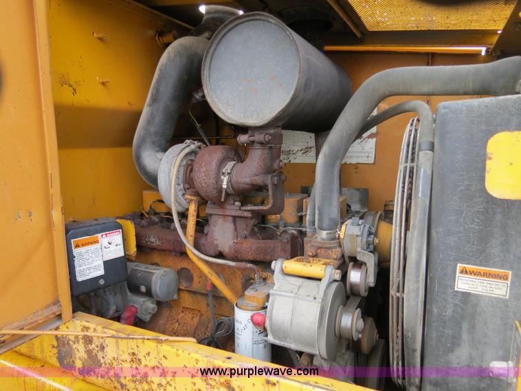 image for item F4344 1994 Case 621B wheel loader