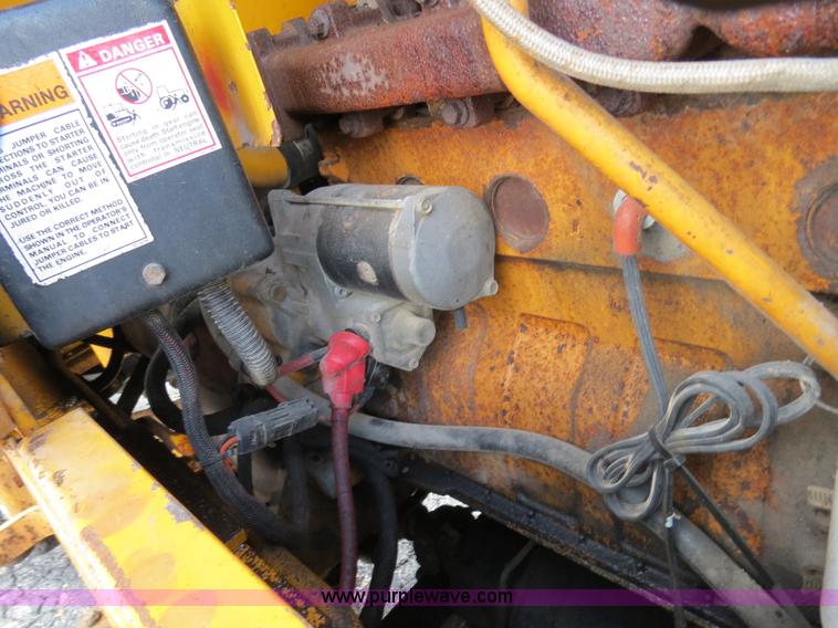 image for item F4344 1994 Case 621B wheel loader