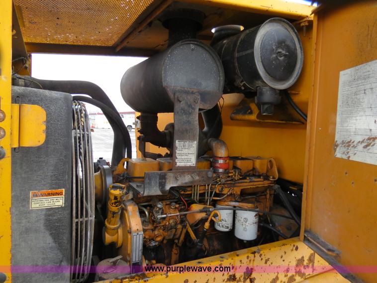 image for item F4344 1994 Case 621B wheel loader