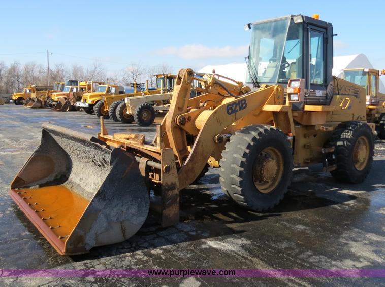 image for item F4345 1998 Case 621B wheel loader