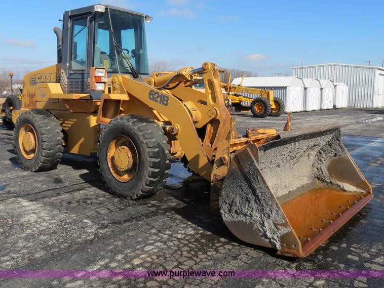 image for item F4345 1998 Case 621B wheel loader