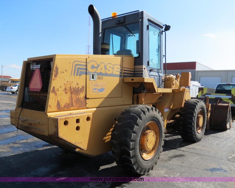 image for item F4345 1998 Case 621B wheel loader