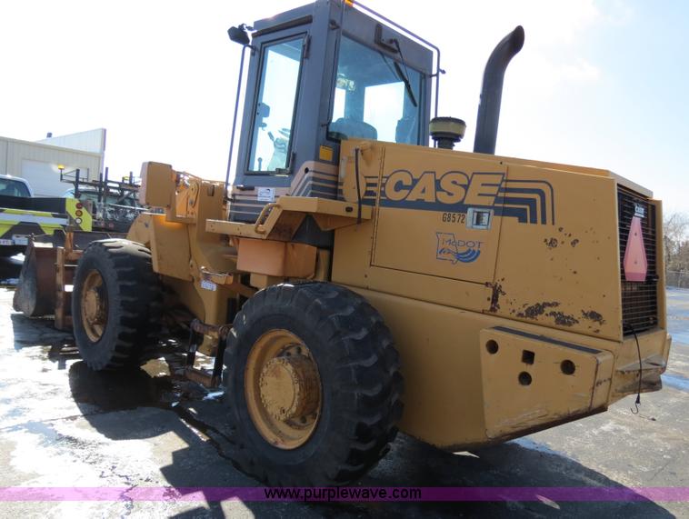 image for item F4345 1998 Case 621B wheel loader