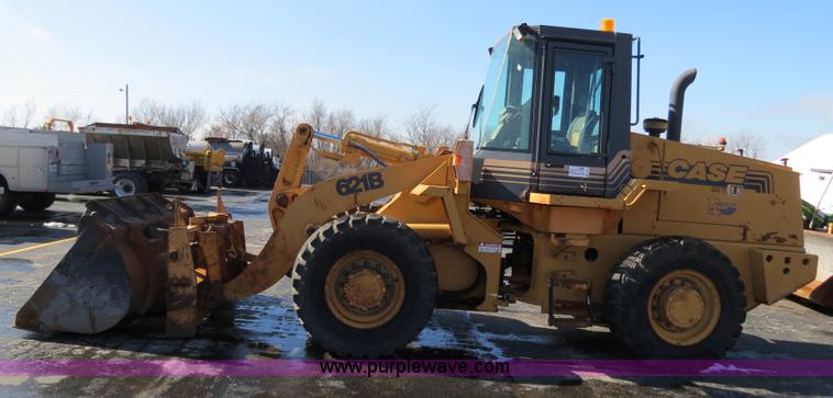 image for item F4345 1998 Case 621B wheel loader
