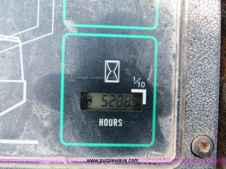 image for item F4345 1998 Case 621B wheel loader