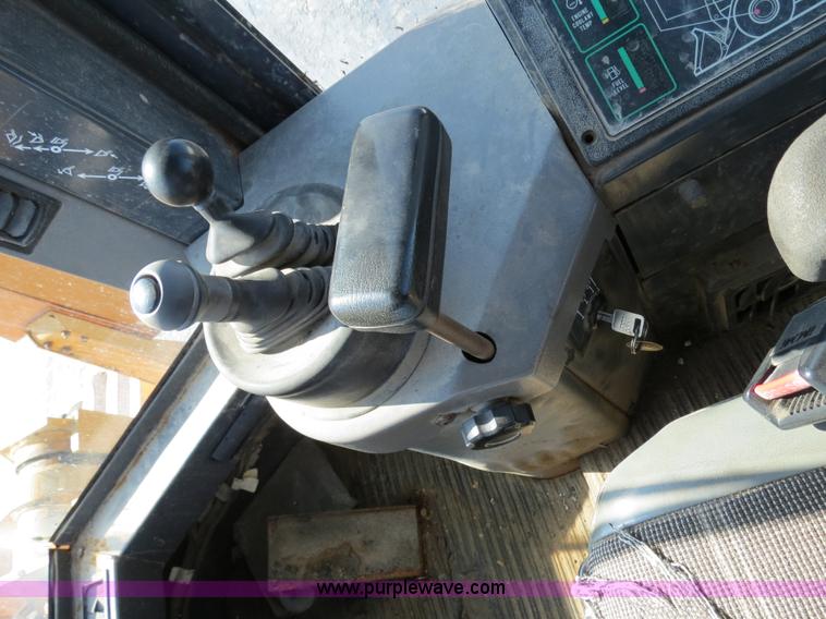 image for item F4345 1998 Case 621B wheel loader