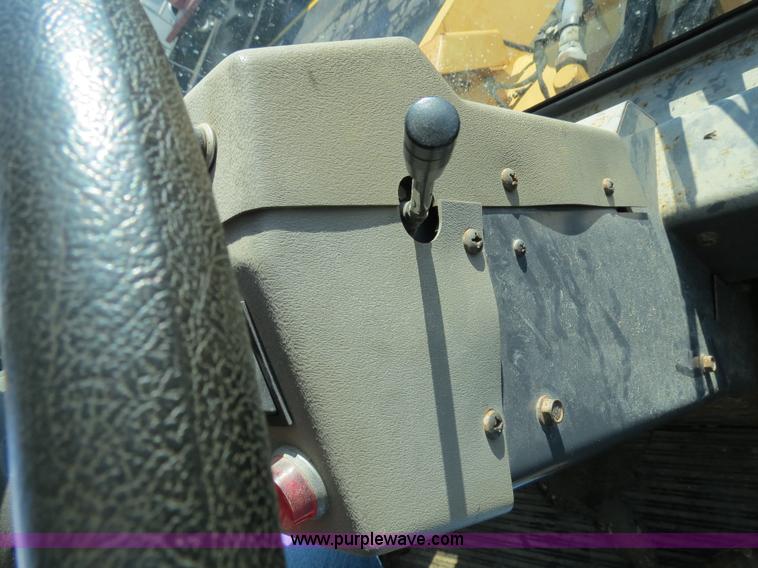 image for item F4345 1998 Case 621B wheel loader