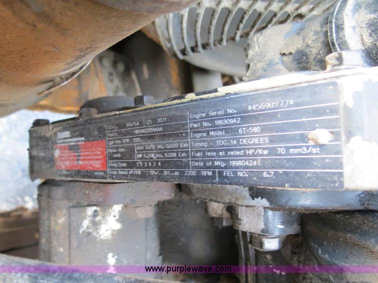 image for item F4345 1998 Case 621B wheel loader