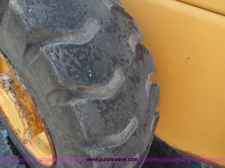 image for item F4345 1998 Case 621B wheel loader
