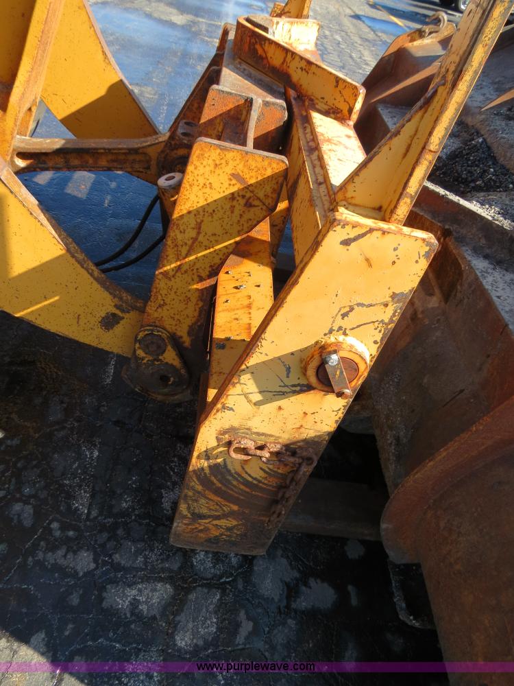 image for item F4345 1998 Case 621B wheel loader