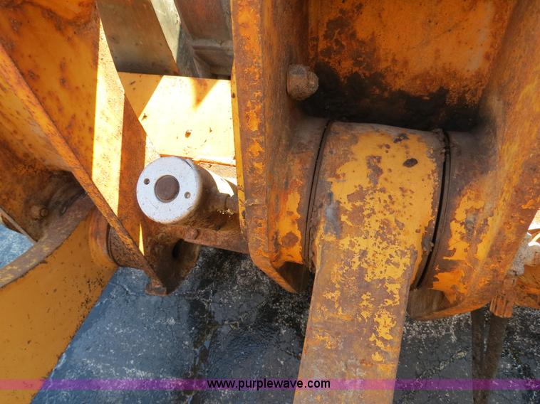 image for item F4345 1998 Case 621B wheel loader