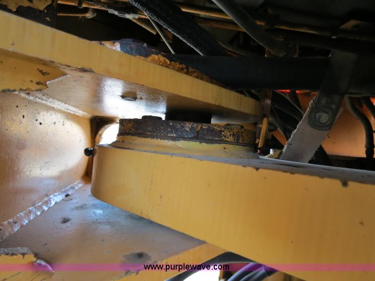 image for item F4345 1998 Case 621B wheel loader