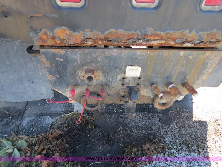 image for item F4347 1996 International 4900 flatbed truck