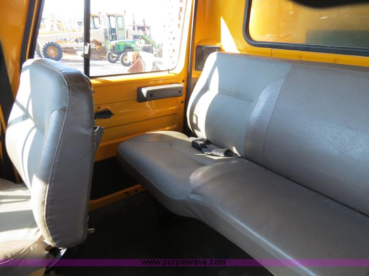 image for item F4350 1996 International 4900 CrewCab dump truck