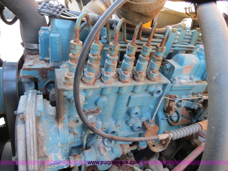 image for item F4350 1996 International 4900 CrewCab dump truck