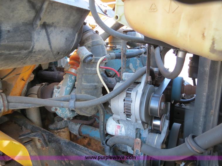 image for item F4350 1996 International 4900 CrewCab dump truck