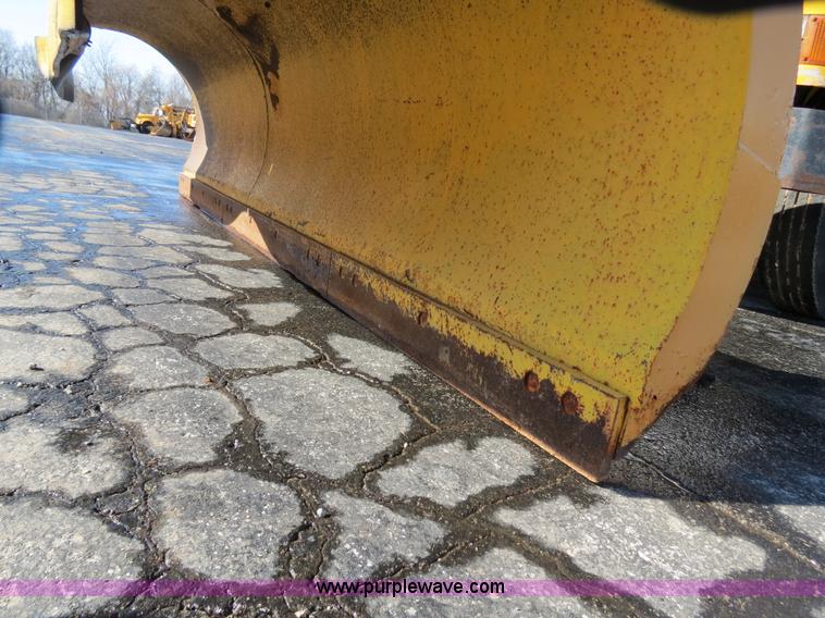 image for item F4350 1996 International 4900 CrewCab dump truck