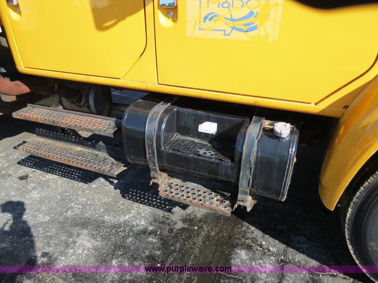 image for item F4350 1996 International 4900 CrewCab dump truck