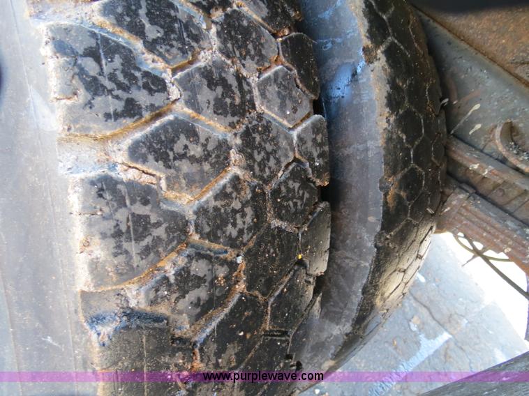 image for item F4350 1996 International 4900 CrewCab dump truck